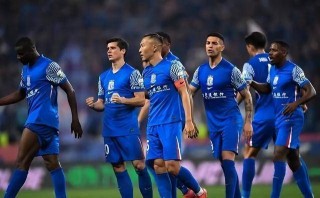 豪门球队士气低迷，球迷担心球队前景的简单介绍